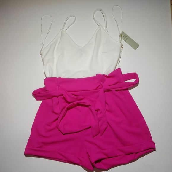 IRIS Shorts Romper/Size Large/pink and white/Romper - Picture 1 of 15